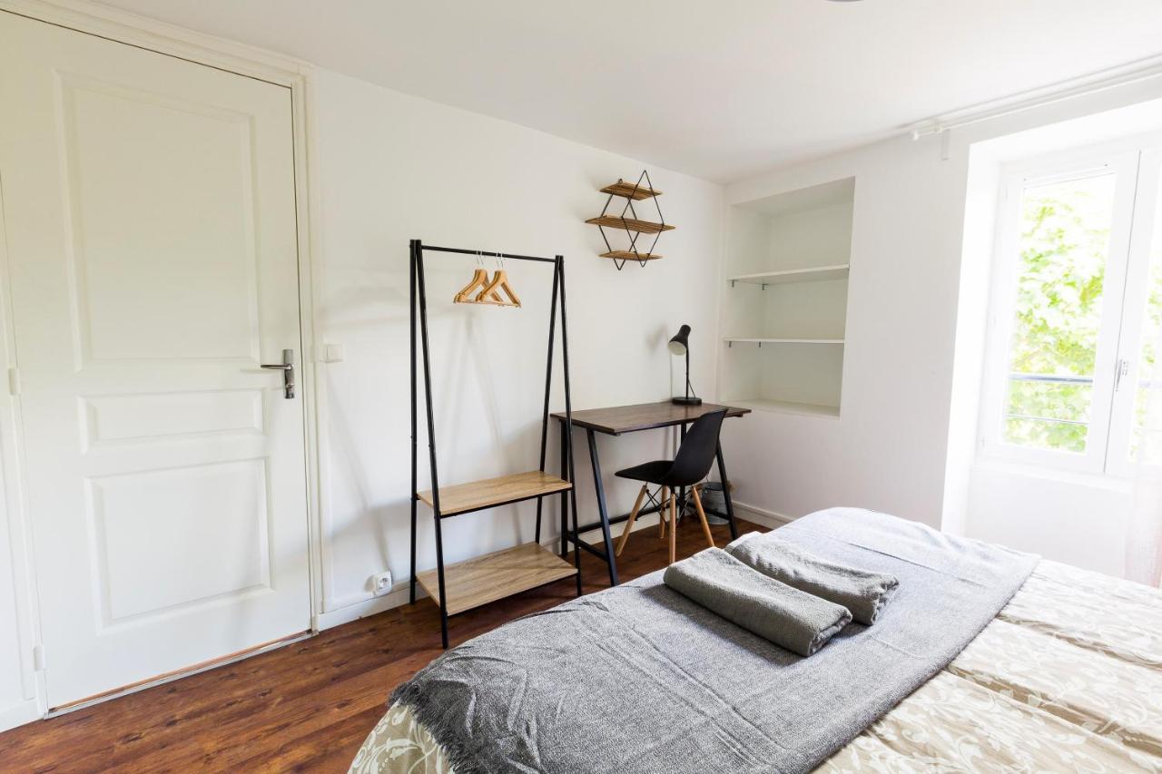 Apartamento Au Refuge Hyper Centre Joigny Exterior foto
