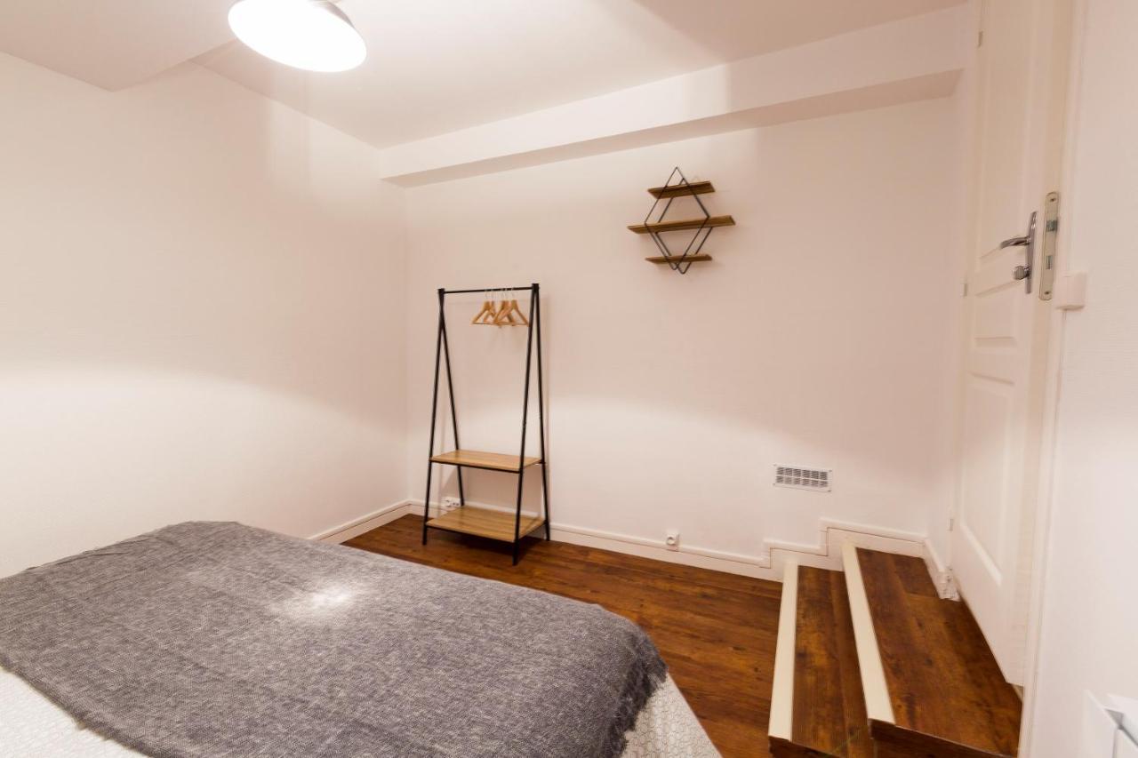 Apartamento Au Refuge Hyper Centre Joigny Exterior foto